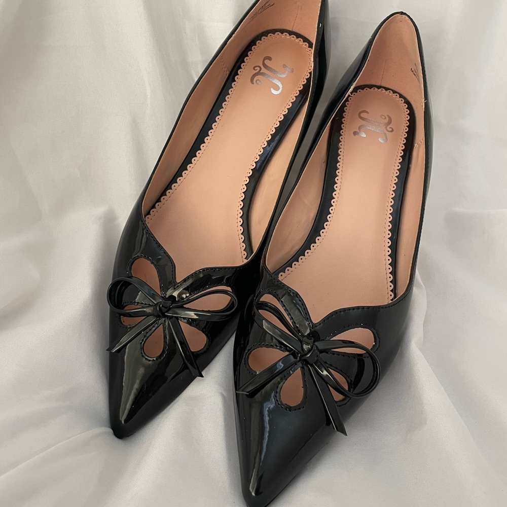 Pointed Toe Bow Kitten Heels